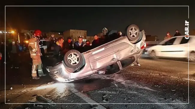 تصادف شب.webp