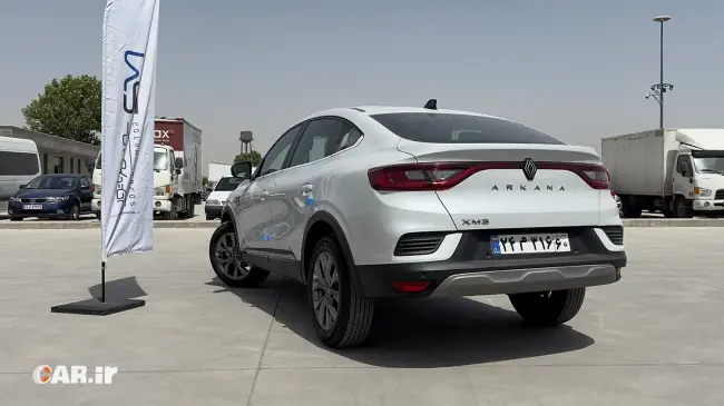 نمای عقب رنو آرکانا سروش موتور - Car.ir
