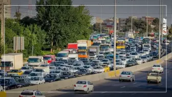 ترافیک سنگین در محور های خروجی تهران بخصوص محور های شمالی منبع سایت car.ir
