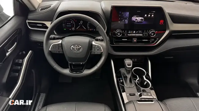 نمای داشبورد تویوتا هایلندر - Car.ir