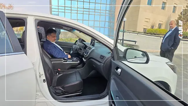 بازدید مدیر عامل کرمان موتور از سدان هیبرید ملی ایگل (4).webp