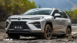 تویوتا وایلدلندر دو لیتری 