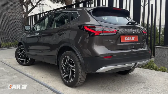 نمای عقب نیسان قشقایی آنر(گلوری) Car,ir